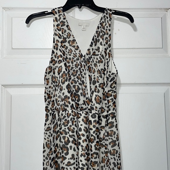 Women’s Dress - Picture 1 of 3